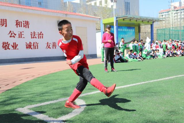 哈登27分快船送鹈鹕十连败 黄蜂负公牛八连败